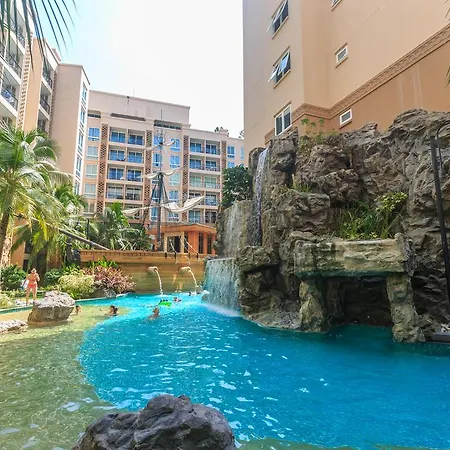 Atlantis Condo Resort By Wanida